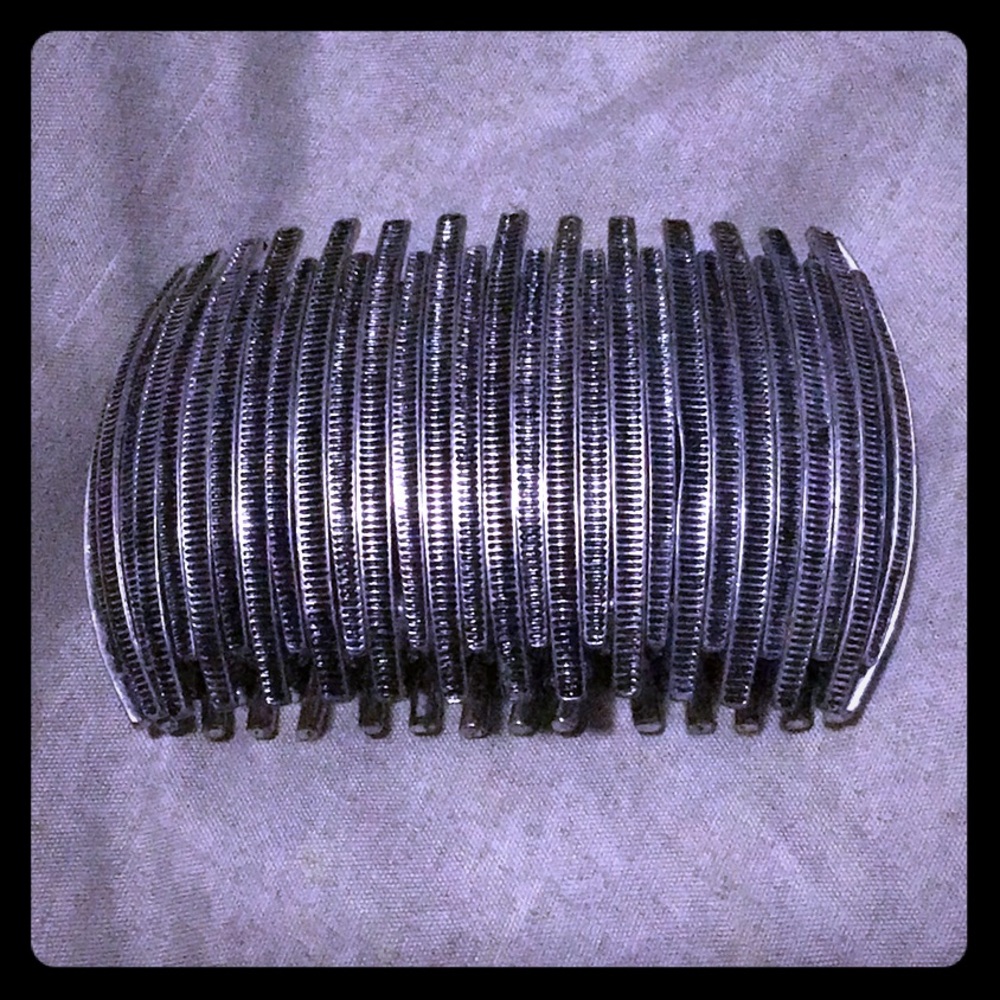 Dark Metal Stretchy Bracelet